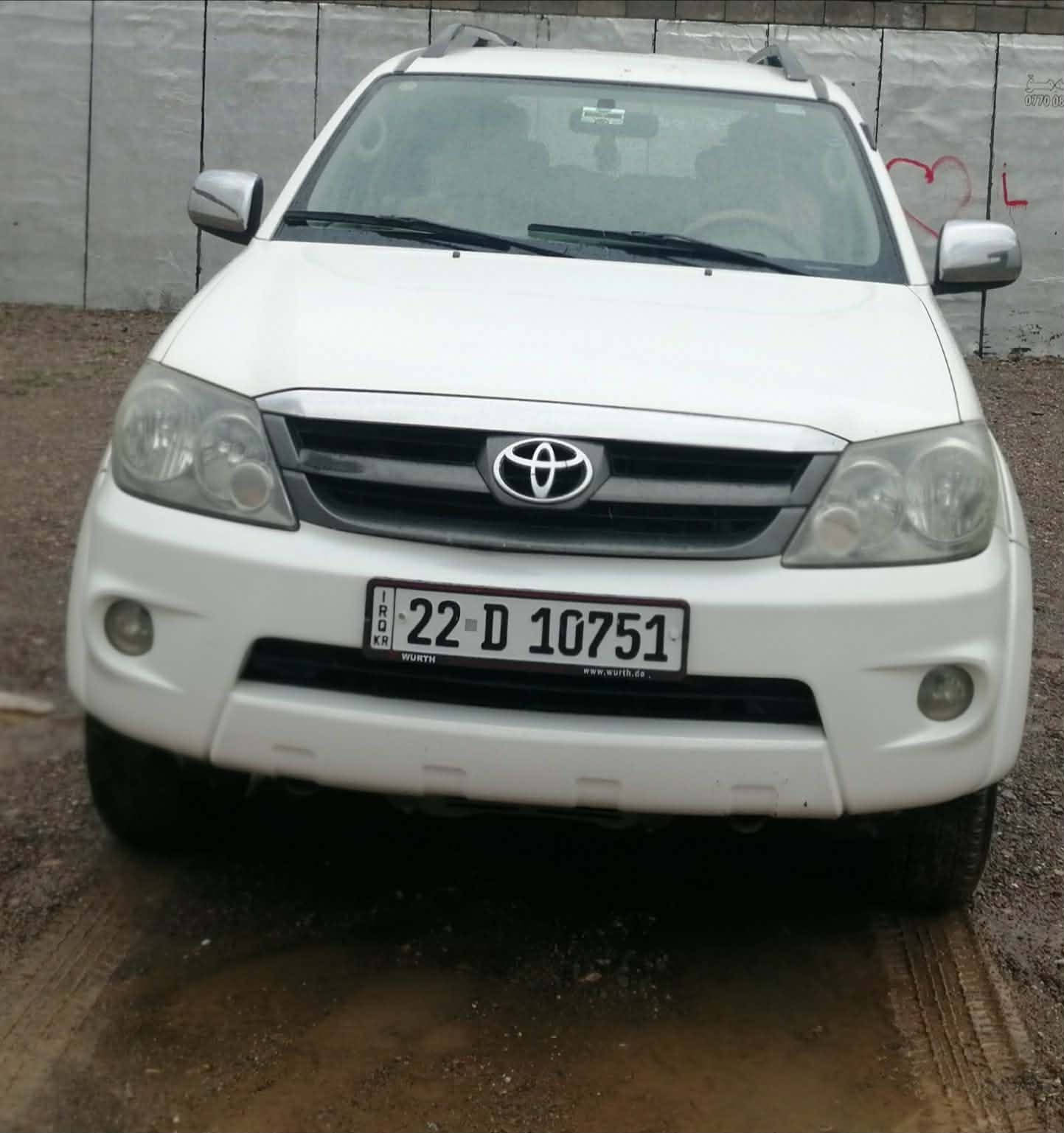 فۆرچنه‌ر مۆدیل ٢٠٠٨
مه‌كینه‌ی بس قه‌باخی كراوه‌ته‌وه‌ 

بۆیاخی نیه‌ تۆزیك كارتی هه‌یه‌ 

سه‌نه‌وی تازه‌یه‌ و به‌ناوی خۆمانه‌وه‌یه‌

سه‌یاره‌یه‌كی جوان و پاك  ماوه‌ته‌وه‌ 

سعری ١٧٥ گه‌لا معامه‌له‌ 

***********
