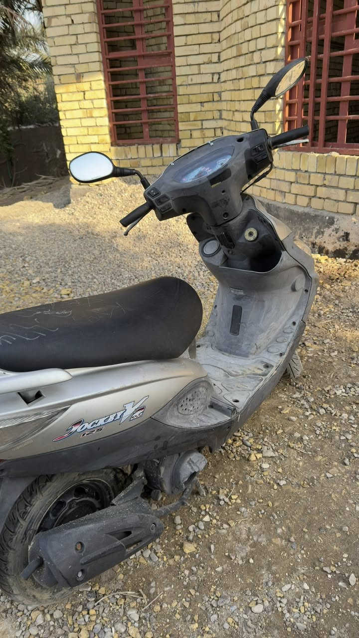 دراجه كامكو قسم الله برقي واحد ما مفتوح بيه دراجه ما صارله عشره ايام رمبه
محتاج واريد ابيعه سعر 850 قفل اذا مو شراي لا تخابر 
***********
المو شراي لا يخابر ويكسر حلال العالم
