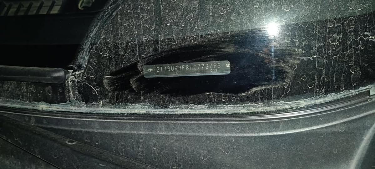 سلام عليكم للبيع 
كورله موديل 17 
مواصفات LE معروفه 
السياره ضرر جاملغ وبونيد  
رقم سليمانيه بسمي شرط تحول 
شرط غلامات تخم تاير جديد 
صدر كير محرك مكفول 
حجم المحرك 18 
سعر المطلوب 133 وبي مجال 
عنواني تكريت حي الزهور 
اي ستفسار الاتصال عل رقم 
***********
