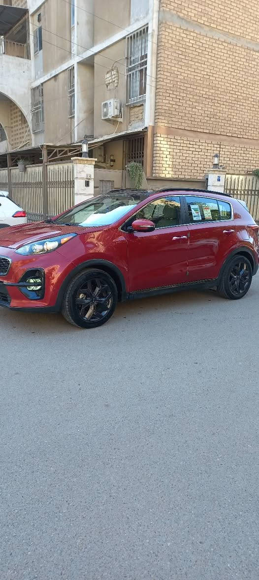 السلام عليكم كيا سبورتج امريكي موديل 2020 حادث باب وجاملغ تبديل ويم الغبق البانزين صبغ 
مواصفات S 
بنرامه 
كشنات جلد 
مري شفط 
اشاير بل مري 
رادار امامي خلفي جانبي
دركه حرف D
شفتات مقود 
اليت عدسه 
مكينه 2400
ماشيه 76
السعر 158
رقم بغداد بسمي
ملاحظه السياره جاهزه من كلشي تخم تاير جديد 
العنوان بغداد الجديده 
***********
