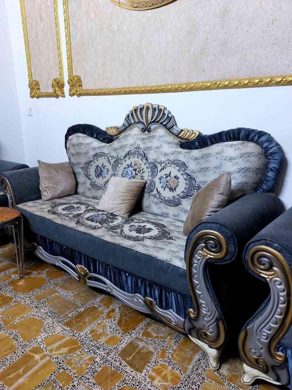 تخم عشر مقاعد للبيع نظيف تفاصيلة كما معروضة امامكم لون رصاصي فيلي السعر ٣٥٠ بي مجال بسيط مكاني بغداد #الغزالية شارع الضغط ***********
