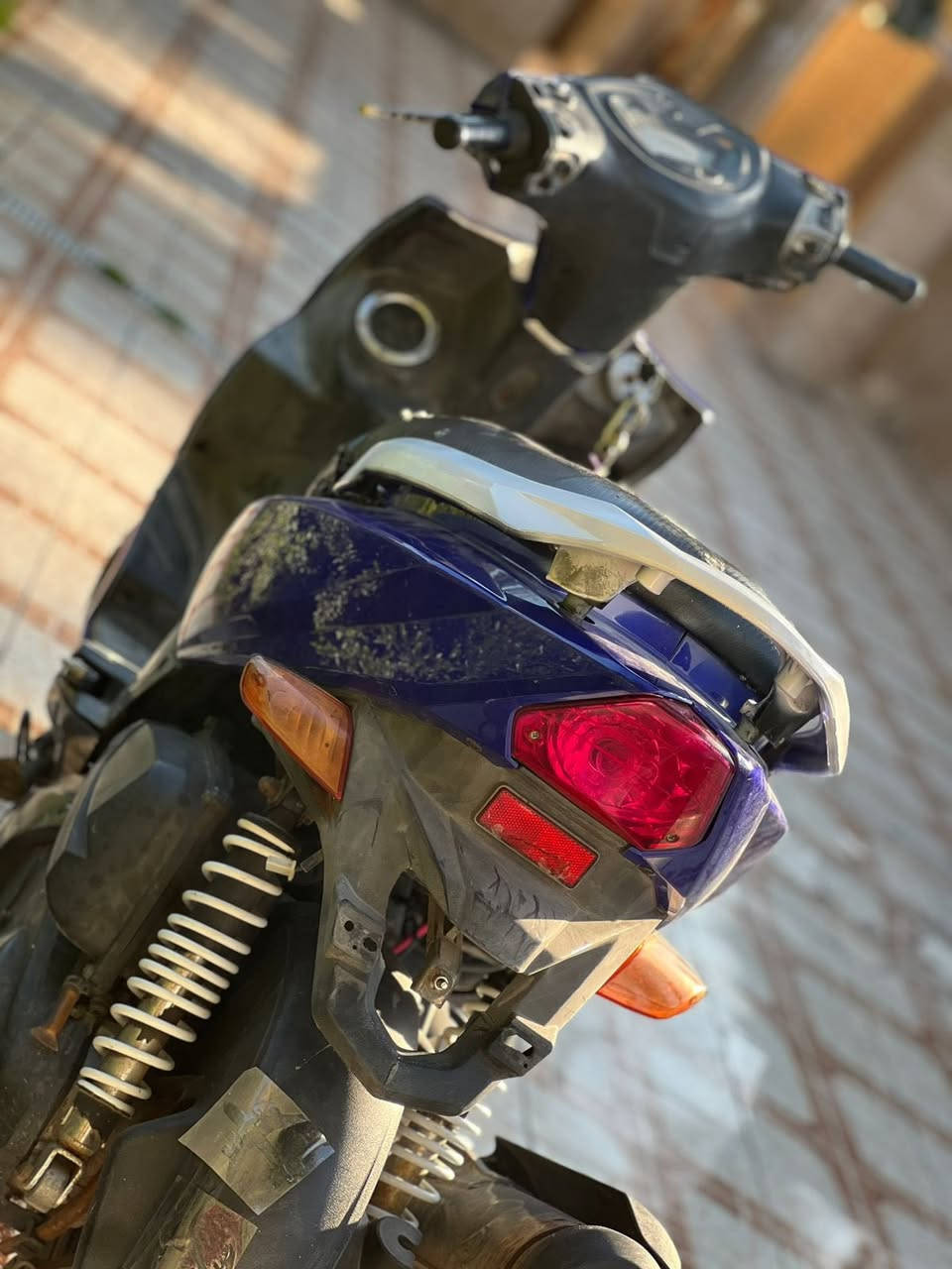 سلام عليكم
دراجة جيتي ار للبيع
الدراجة خير من الله
شلعة ومعدل تاكل الكاع
مكينة برغي ممفتوح بيها 
الدراجة نكرة ب اي وقت
السعر 750وبيها مجال
‭0786 006 6394
