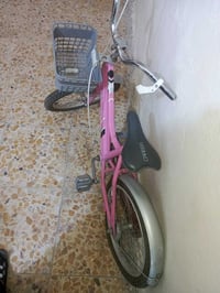 بايسكل اطفال جديد نضيف للبيع العنوان -بغداد-مدينه الصدر- التواصل فقط ع...