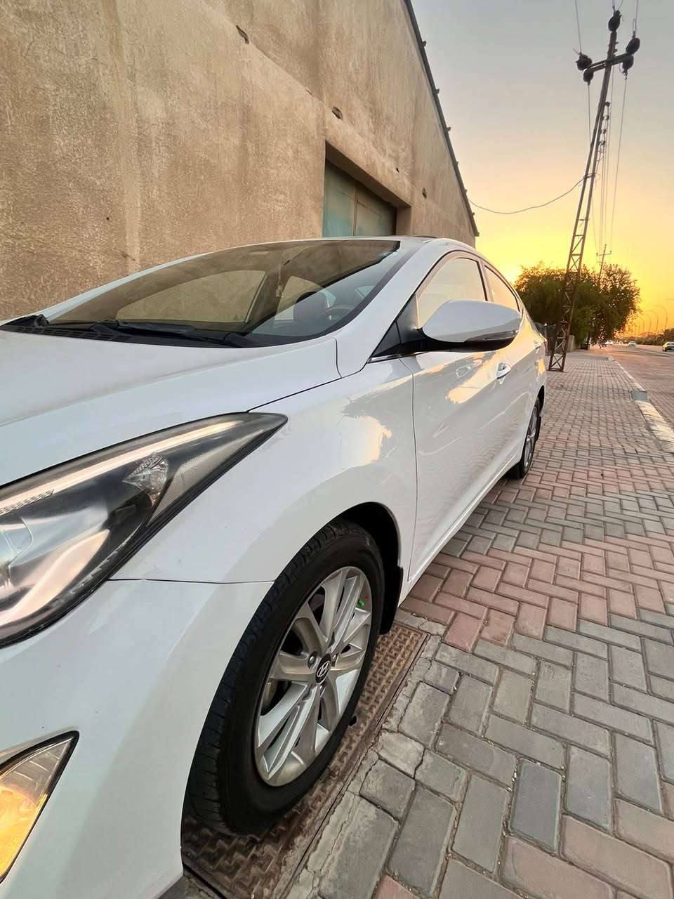 السلام عليكم
للبيع النترا موديل ٢٠١٥ رقم بغداد الدولي بسمي فول  ماشية ٩٧ الف كفالة صبغ وتبديل عدة الدوسة اليمين وبيها مكانين بارد بسيطات السيارة جاهزة من كلشي مكينة كير كفالة السعر 128$ مكاني كربلاء
***********
