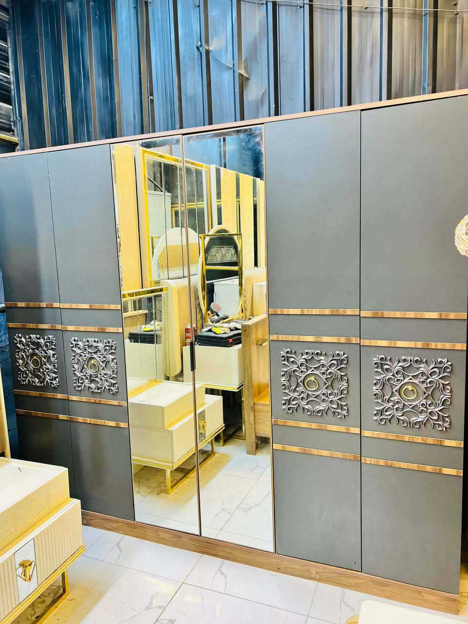 للبيع استفسار حجز وتساب  سعر 500
***********
