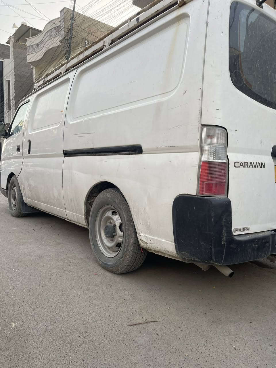 السلام عليكم نيسان اورفان فان رقم بغداد حمل الجديد بسمي 2003 السياره بغداد يم جامع النداء رايدها 90 $  الي تعجبه الاتصال بس واتس ***********
