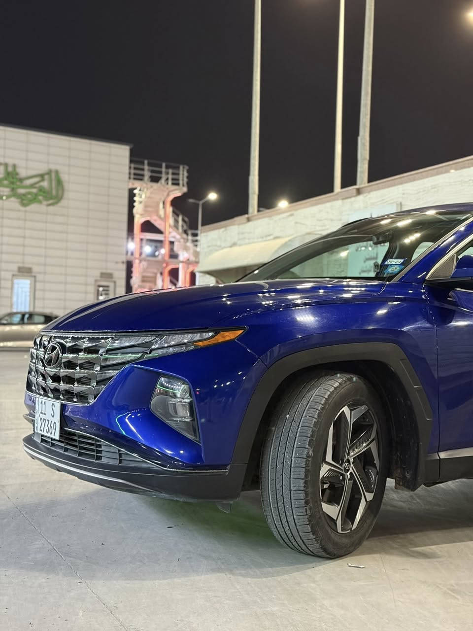 توسان ٢٠٢٢
توكسان 2022 وارد امريكي 
ازرق اللون 🔵
رقم بغداد بأسمي تحويل ثاني يوم 

السيارة جديدة بمعنى الكلمة 
وكاملة والكمال لله 

المواصفات :
🔻ماشية 42 ميل
🔻حادثها بس البنيد صبغ والجاملغ بارد بدون ايرباك 
🔻مكينة 2500 
🔹فتحة سقف (سلايد)
🔹شاشة كبيرة 
🔹كاميرا خلفية دوارة 
🔹عدادات الكترونية متغيرة
🔹لد داخلي متغير ٧ الوان
🔹داخل ابيض 
🔹كشنات تدفئة
🔹كشن كهرباء 
🔹كشنات جلد
🔹 نظام AUTO HOLD 
🔹نظام ازدحامات A STOP 
🔹نظام نزول منحدرات
🔹 رادار امامي خلفي
🔹 قيادة ذاتية 
🔹نظام تحديد مسار
🔹نظام كروز تفاعلي 
🔹اشاير بالمري
🔹صندوق كهرباء
🔹بصمة ابواب وتشغيل
🔹تشغيل عن بعد 
🔹ترحيب عن الاقتراب
🔹نقطة عمياء
🔹شاحن وايرليس

وبعد هواي مواصفات ماذكرتهن 

السعر 190 ورقة 
ترهم مراوس حسب القناعة

مكاني بغداد 
***********
