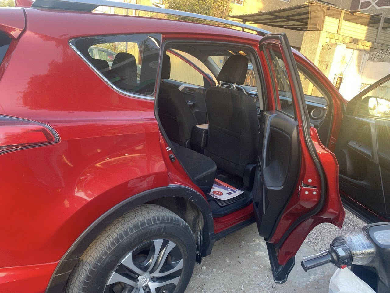 راف فور ٢٠١٧  ببغداد LE
وارد امريكي حادثها كلش بسيط وصورتها موجودة  

السعر ١٨ الف 
للتواصل  
0783 847 4762
