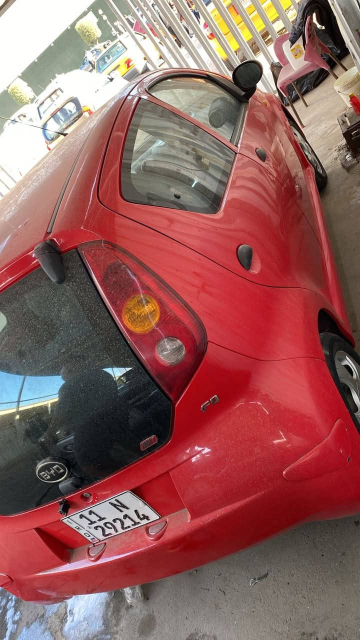 بي واي دي 2014 مبيها ٲي ضرر ولا صبغ بس بالدوسة من جهة السايق عارضتها ب 62 وبيها مجال بسيط جداً السيارة جاهزة ونضيفة مكاني زيونة ***********
