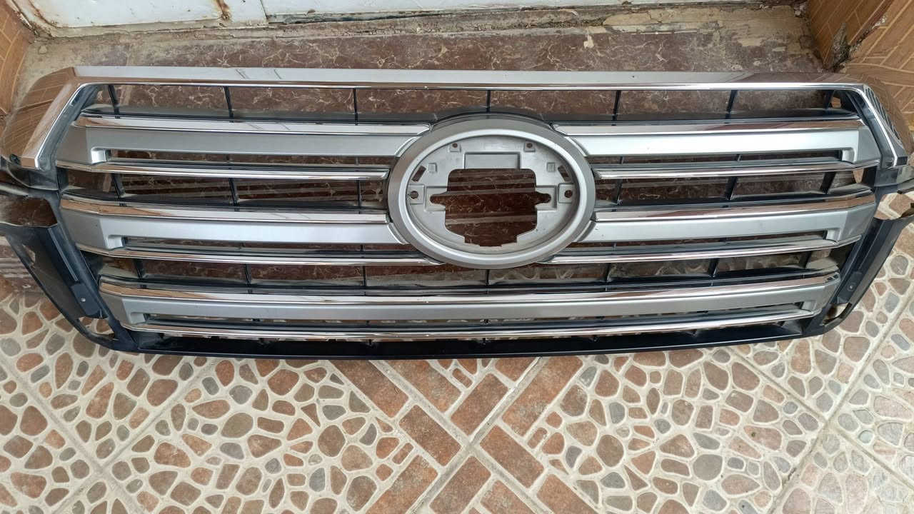 السلام عليكم اخوان اغراض لاندكروز اصلي تفصيخ بدون قطره صبغ للبيع من موديا ٢٠١٧ فما فوق لحيه اماميه وخلفيه اصليات بدون صبغ وشباك اصلي وحواجب  ليريدهن يراسلني ويدلل


**إذا كنت صاحب هذا الإعلان وتريد حذفه لأي سبب، رجاءا أرسل رسالة إلى الدعم الفني**