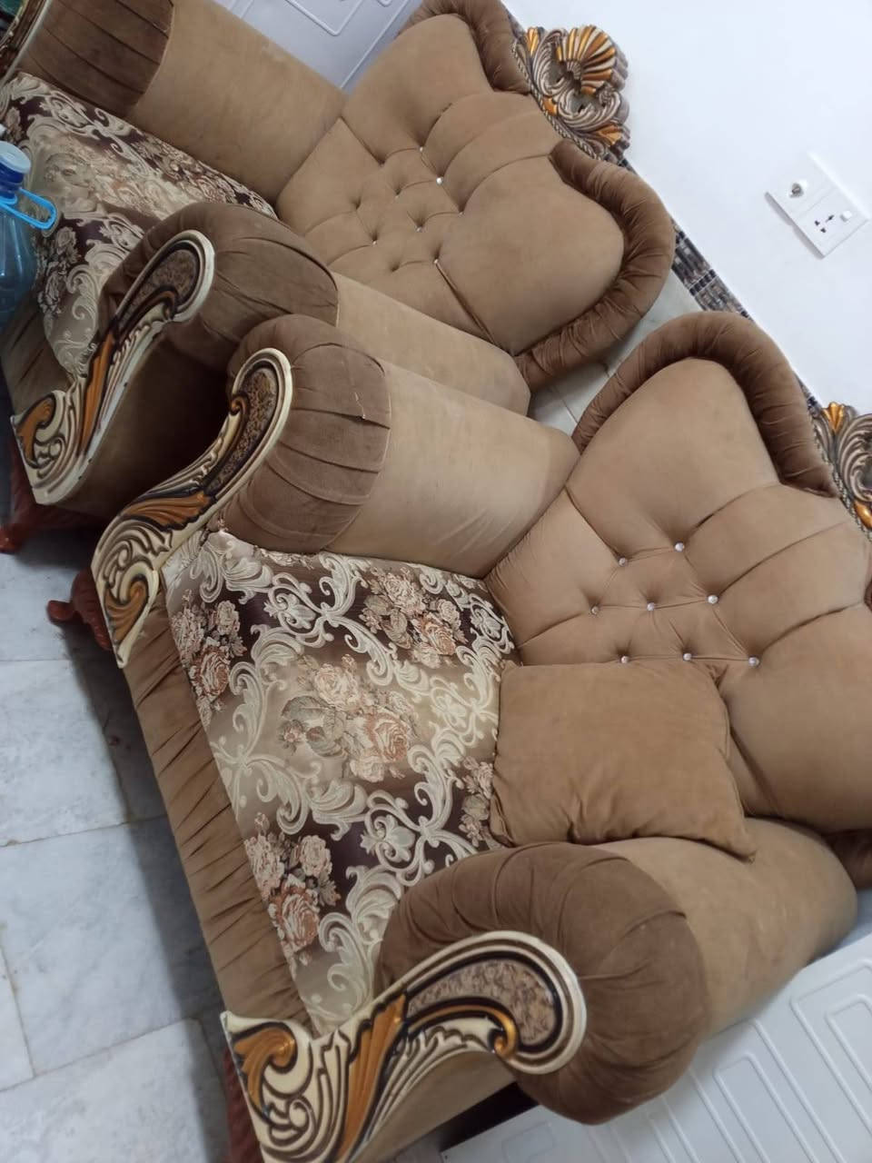 10 مقااعد ب300 وبي مجال


**إذا كنت صاحب هذا الإعلان وتريد حذفه لأي سبب، رجاءا أرسل رسالة إلى الدعم الفني**