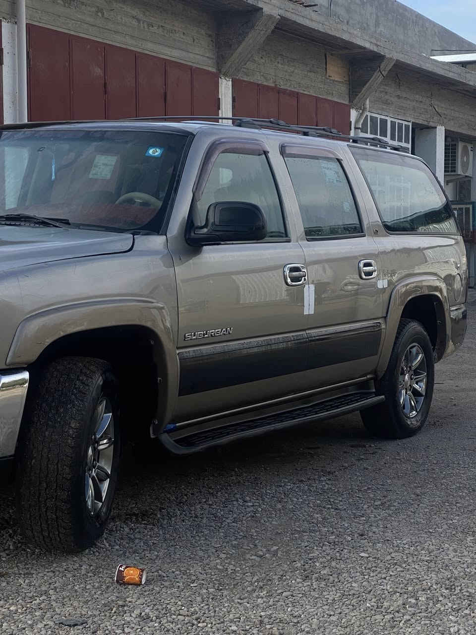 السلامً عليكم :من رخصة المدير المحترم :سوبربان  2003 رقم انكليزي ب اسمي
6برغي
مكينة ٥٣٠٠
كير ٧٠٠
بيها ويل ١٨ 
صدرها ٥٠٪؜
كير مكينة خير من الله طيارة ✈️ 
تخم نوزلات وتخم بلكات جدد 
باتري جديد
كشنات كهرباء بس الكونترولات شالعهن وموجودات
حاطلها شاشة وسماعات كلها جدد
لايت عالي زنون 
بيهة بنيد مبدل مؤسسة  بدون اي ضربة لان طاير ع جامة 
وبيهة باب خلف السايق بي رش بدون اي معجون
والباب المقابيلهةً بي رصعة مال جلاق سحبة خفيفة ترجع بلاد
السيارة يرادلهة ترتيبات حيل بسيطة 
واي نقص بيهة اكلك بي وينزل من حساب السيارة 
المكان بعقوبة تقاطع القدس 
السعر ١٠٥
***********
