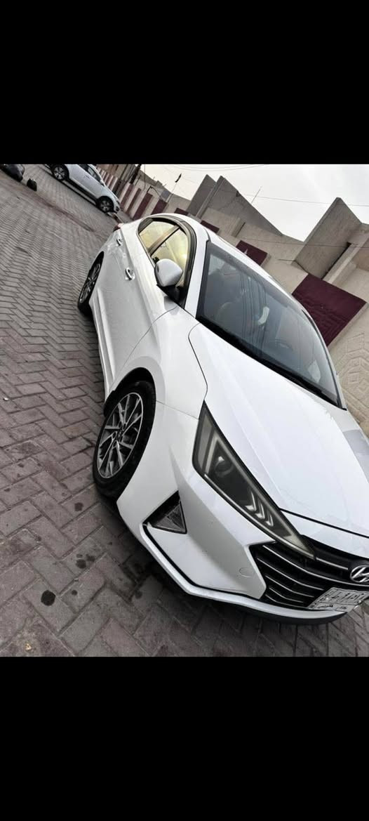 النترا 2020 خليجي للبيع
السيارة كفالة عامة من الصبغ   
الجاملغ الأمامي عكس السايق نطخ ونفتح وتعدل عل بارد نفسه الجاملغ 
كير ومكينة كفالة 
مكينة 2000 دوش 
فول مواصفات ( بصمة تشغيل ، بصمة ابواب ، فتحة بالقمارة ، شاشة وكاميرا خلفية ، حساس امامي وخلفي ، تحكم ستيرن ، كشنات جلد ، اشاير بالمري والمري شفط ، داخل صاج ، مود درايف ، بصمة صندوق ، تبريد قطعتين ) 
رقم بغداد تحويل مباشر  
مكان السيارة بغداد الطالبية 
السعر 152 ورقة 
للاستفسار  
***********
