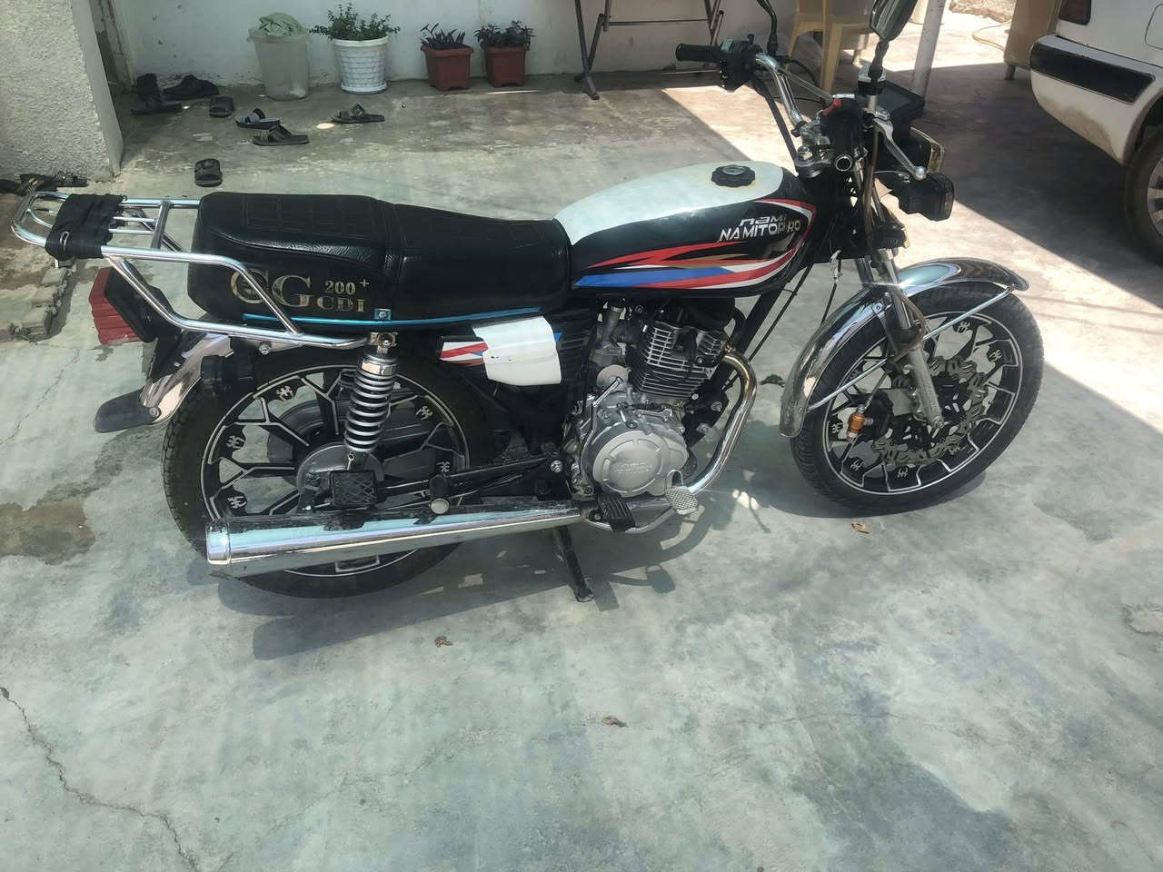 سلام عليكم. دراجة 2025 اوراق محرك 200cc مابيها كل نقص الدراجة تشغيل بصمه وسويج شاشة ايباد كهربائيات شغال كلشي شغال تخم دبلات جدد بريك امامي دهن.  مكاني ديالى خانقين سعر 900 بي مجال للشراي رقم ***********
