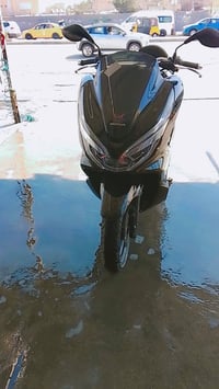 هوندا PCX • ياباني • سكوتر
