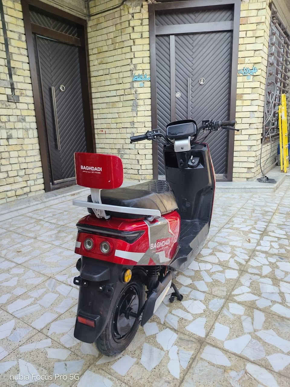 سلام عليكم 
دراجه شحن 318 للبيع ب 500 وبيها مجال حك الجيه
دراجه  عطلان بيها عقل  ودبل الاشاره 
سكليتر مبدل 
دراجه مشخوطه من الصفحه ليكدام
موصفات الدراجه: 
نشر اللوان داير ما داير الدراجه
بريكات دهن 
R للرجوع الى الخلف 
لايت عالي ناصي
شاشه تحديد الاعطال
بريك الخلفي مفتوح وتقريبا يرادله تبديل و الامامي ما مفتوح بلادي
وتاير خلفي جديد و التاير الامامي يرادله تبديل
وبس 
للتواصل واتساب: ***********
