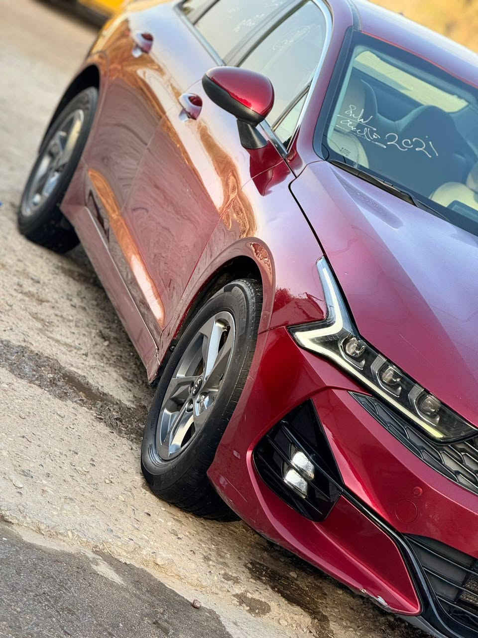 #للبيع أو مراوس 
K5وارد موديل 2021 دخول جديد حرا بئسمي تترقم جميع المحافظات ماشيه 50mi ضرر جاملغ عكس سائق فقط بدون اي دواخل سعر 147$  عنوان سماوه رميثه ***********
