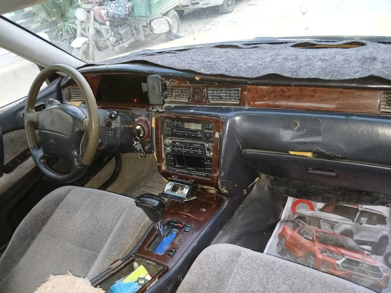 مرحبا راس الثور تكم موديل ٩٩ رقم انبار للبيع
نضافتها ٨٠ بالميه راعيها يمي مكينه ٣٠٠٠ ففيتي تبريد شرط نقص غاز فقط بيها ليك كهربائيات شغال بيها عطل كهربائي  بالكير سياره انطيها دي تبقى شويه وتنمر طبيعي 
المكان ناصريه سوق الشيوخ السعر ٥٣ وبيها للشراي قليل مو سعرها بس محتاج واريد ابيعها عل وضعها رقم ***********
