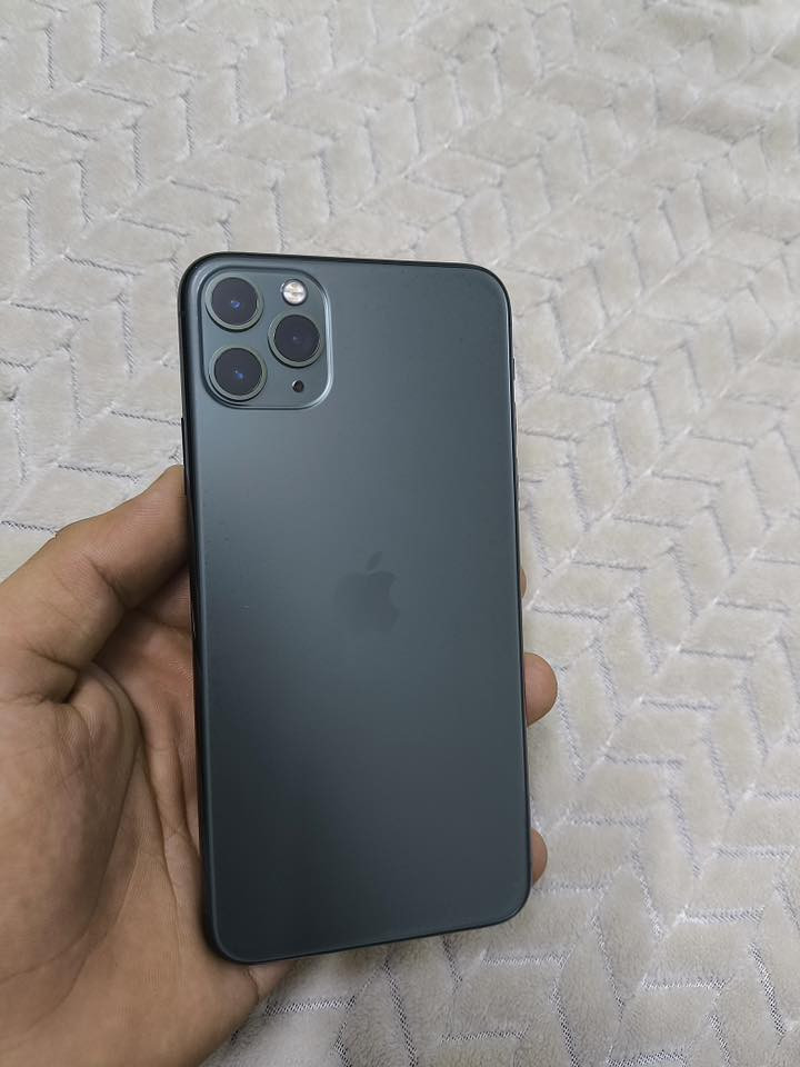 للمراوس مع بوكو F7
ايفون 11 برو ماكس نضيف كامل ملحقات مبدل شاشه وبطاريه اصليات فيس ايدي شغال نموذج M المكان كربلاء.   ***********
