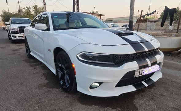 السلام عليكم ورحمة الله وبركاتة
دوج جارجر  وارد امريكي 
الفئه        RT
موديل    2022
محرك    5700  
بدون فتحه 
جلد عمل سويته بدبي 
شاشه جبيره
ماشيه   27000   مايل
السياره جاهزه مابيه مصرف 
جاملغ وبنيد والباب بدلتهن نفس اللون صبغ نص الجاملغ الخلفي  
مرقم بغداد الدولي الجديد بااسمي 

شاصي لغد مكفولات 

مكاني بغداد الكرخ 
الاستفسار   ***********
