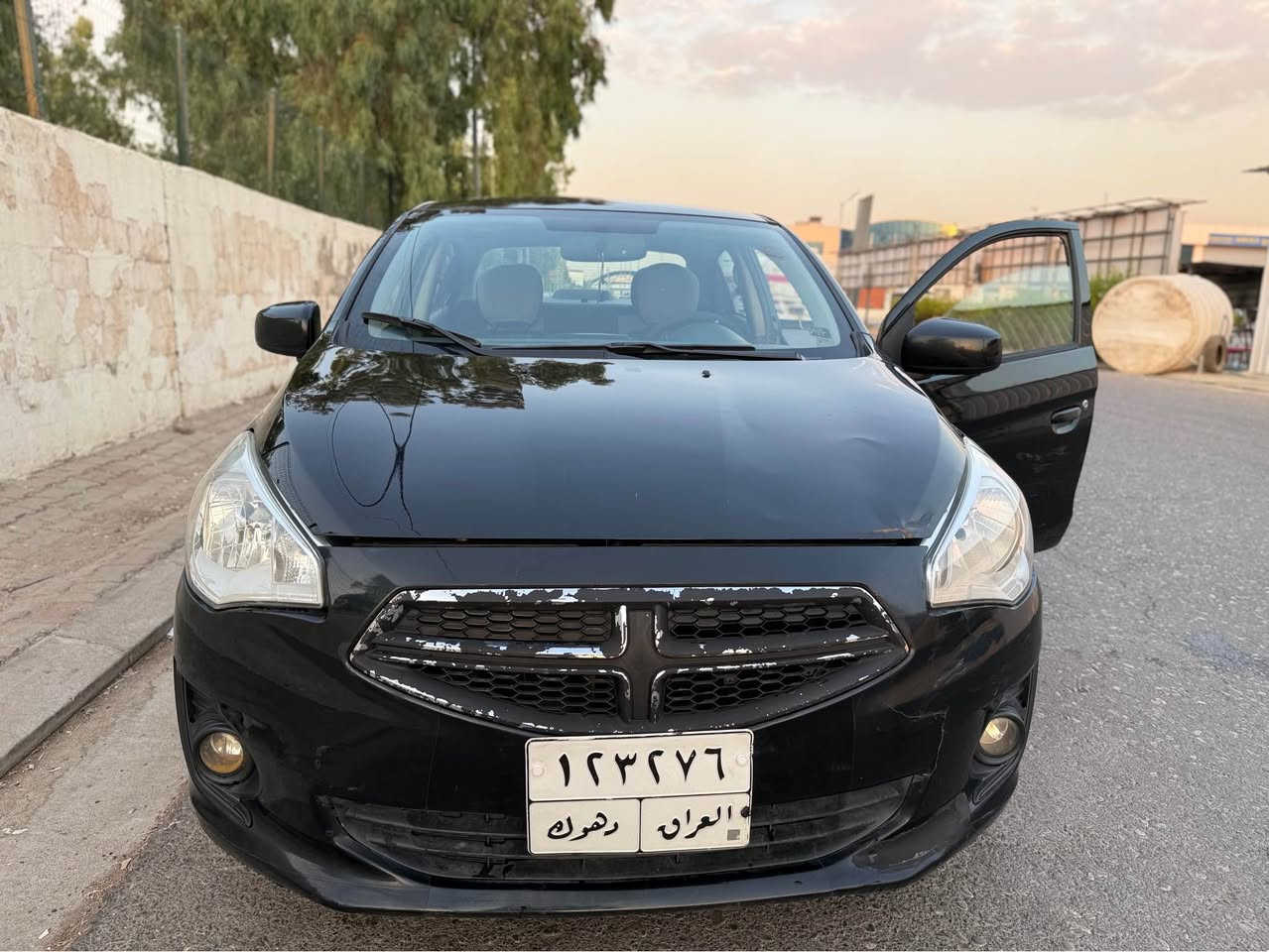 میتسوبیشی میراج فول مواسەفات شاشە گەورە کار پلەی
مۆدێل ٢٠١٧ 
٣ پارچە چاملخ بۆنیت کەمێک ناوی گرتووە ٤ تایەی نوێ 
هەموو شتی بە شەرت هەندێک شوختی هەیە بە قەلەمکاری نامێنێ
سەنەوی بەسەرچووە
ناونیشان هەولێر ٧٦ و مەعامەلەیەکی کەم
ژماروی تەلەفۆن *********** أربيل, العراق
