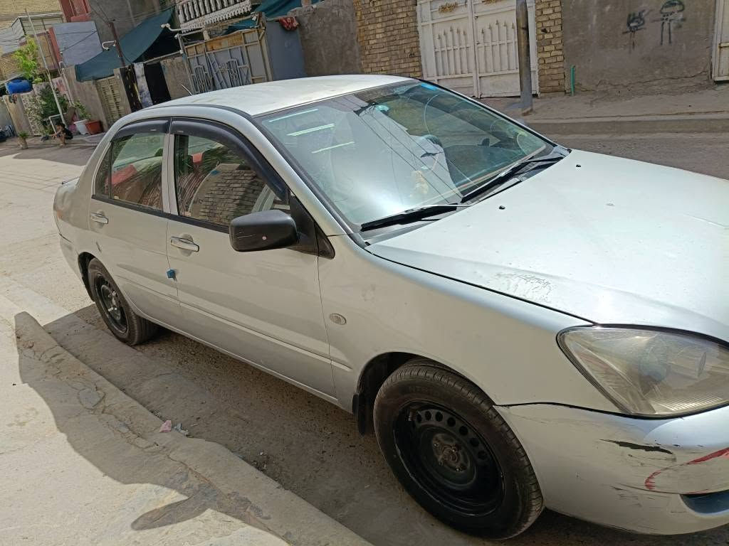سلام عليكم  لانسر بومة 11بغداد  بيها كم قطعة ابيع احزام بيها تنقيص  بالمحرك  والباقي خير من الله الشراي  يتصل *********** بغداد, العراق
