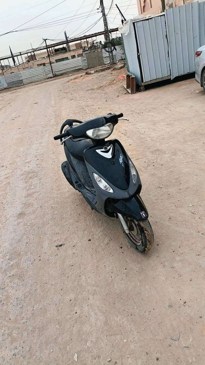 دراجه ماكس منغولي للبيع دراجه نضيفه نهضه ومعدل تخبلل دراجه مزوده بوشه 55 مكاني ديوانيه اسكان يم مستشفى الحسين سعرها 650 وبيها مجال لل معلومه دراجه صار الها ما يقارب 7 اشهر طالعه من الوكيل


**إذا كنت صاحب هذا الإعلان وتريد حذفه لأي سبب، رجاءا أرسل رسالة إلى الدعم الفني**