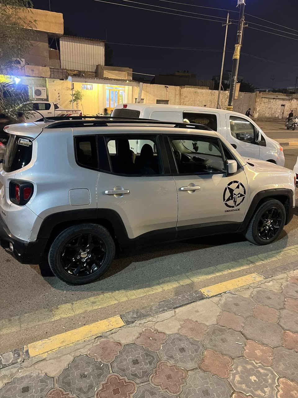 جيب رينكبد 2017 امريكي محرك 2400 السياره جاهزه من كلشي بيهة بارد بالجاملغ الامامي الايمن ورصعات تجي تشوف بالسونار شوف عين 
السعر 110 وبيهة مجال للطيبين 

ميسان مركز المدينه 

للعلم هاي الصوره ماخذهة قبل كم يوم رقم انكليزي بأسمي تحويل بنفس اليوم 
***********
