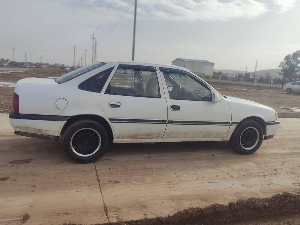 ئۆپڵ مۆدیل 1991
مەکینە بیست گێڕو مەکینە بەشەرت 
تاقم پێشی تازەیە بێ عەیب 
سەنەوی بە شەرتی ئەوەلیات 
ماڵی دۆستە 
نرخی 18 گەڵاو کەمێ مەجال 
***********.      *********** شمشمل, السليمانية
