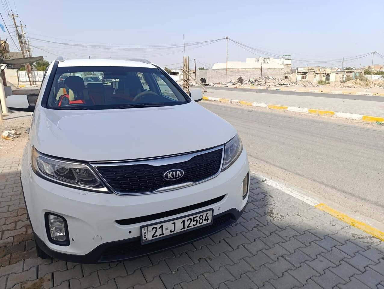 السلام عليكم للبيع سورنتو 14 خليجي 4 سلندر  7 راكب تبريد 3 قطع مكينة كير   مكفولات بيه فقط خدوش وصبغ في جاملغ امامي  وسط السعر 145 بيه مجال بسيط للاستفسار اكثر ***********
