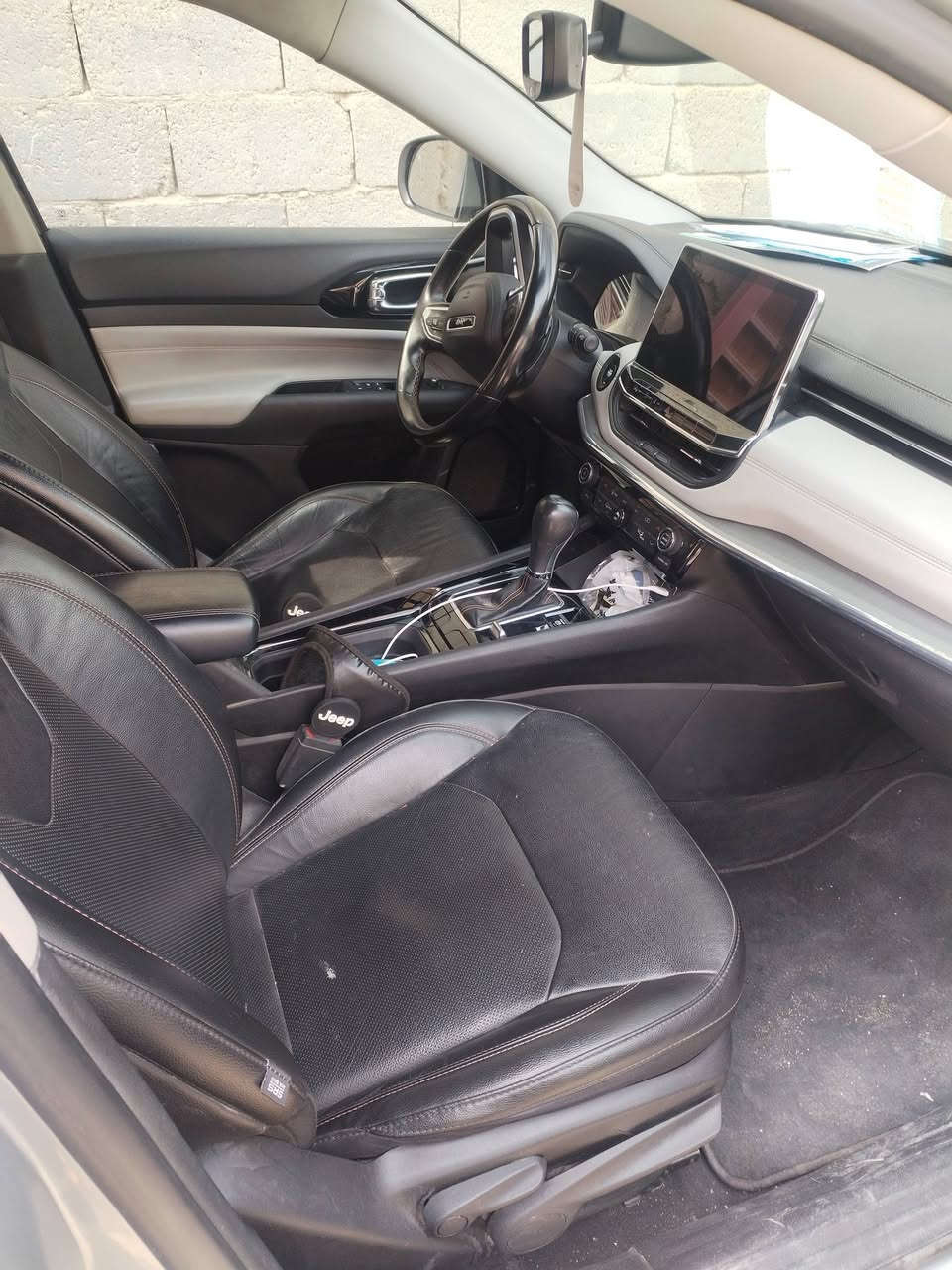 لبيع جيب موديل ٢٢ سعره ١٤٠ معلومات أكثر اتصل ***********
