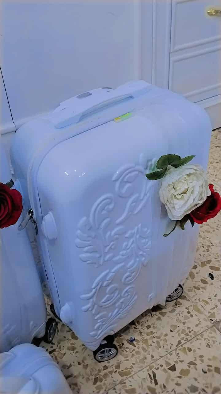 متوفر جنط نيشان عروس اجار بسعر مناسب خمس جنط متوفر تبقى يم العروس ٣ ايام #يوجد_توصيل-حله


**إذا كنت صاحب هذا الإعلان وتريد حذفه لأي سبب، رجاءا أرسل رسالة إلى الدعم الفني**