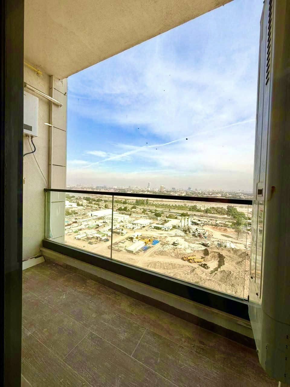 شقة للبيع 

بيع مستعجل بسعر مناسب جداً (شقة زيرو بعدها بترابها)
العنوان/ مجمع مارينا السكني
المساحة/ 144 م
بناية/ C4
طابق/ 4

-عدد الغرف / 2 وحدة ماستر 

-اطلالة /على نهر دجلة وإطلالة على البوليفارد وحدائق مارينا

-التسليم / جاهزة للسكن

السعر الكُلي/ 265 (بيها مجال)

لاستفسار/***********
