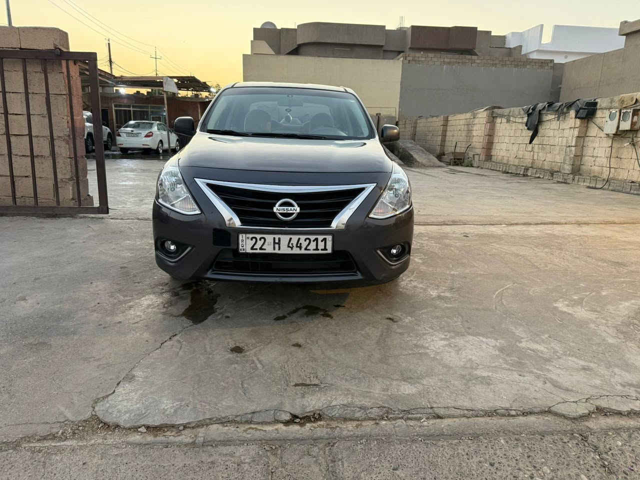 نيسان سني هندي 2016 لون نفطي للبيع سياره باسمي شرط تحويل بدون صبغ مكان كركوك بي كوبون بنزين رقم موبايل 
*********** كركوك, العراق
