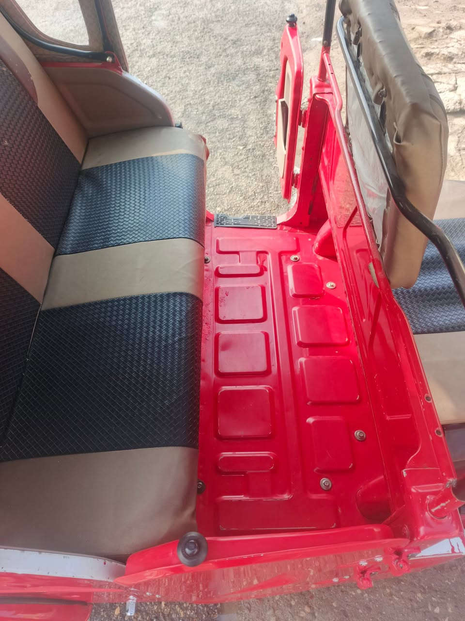 تكتك للبيع 22شهر 12يوم 28مرقم مداور ثاني يوم الوحات نكليزي كفاله من زلغ مكاني ناصريه رقم تصال ***********
