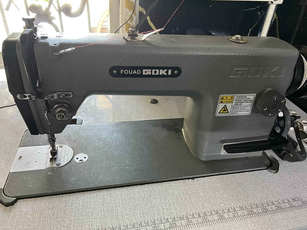 السلام عليكم مكينه خياطة صناعيه نظيفه 100 السعر 250 الف مكاني بغداد المعامل الحسينية ***********
