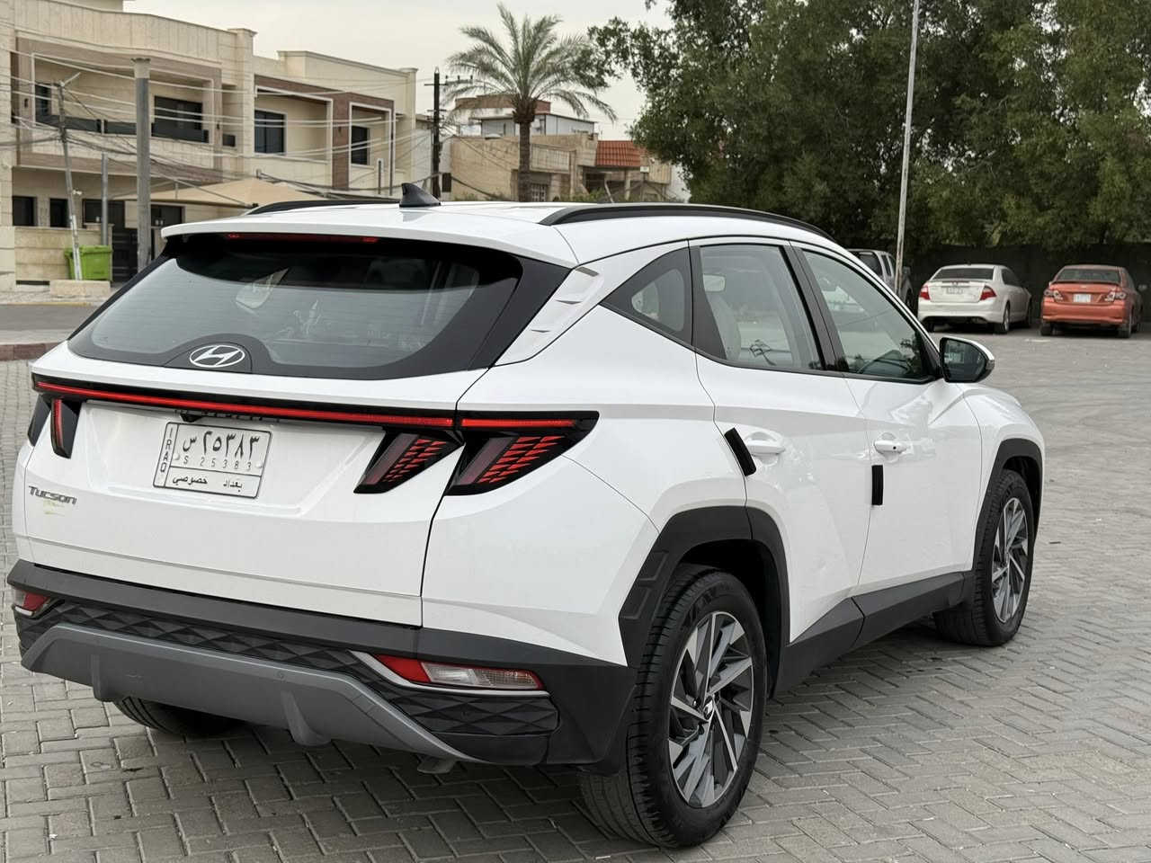 سلام عليكم
توكسان 2024 خليجي 
مواصفات 
شاشه 
كامره 
تحكم ستيرين 
قطعتين تبريد 
بردات خلفيه 
حساس امامي خلفي 
مودات درايف متغير 
ماشية 8000 
رقم بغداد تحويل مباشر مكفوله كفاله عامه على وضع الشركة 
السعررر 23200 وبيها مجال بسيط 
العنوان بغداد اليرموك 
***********
