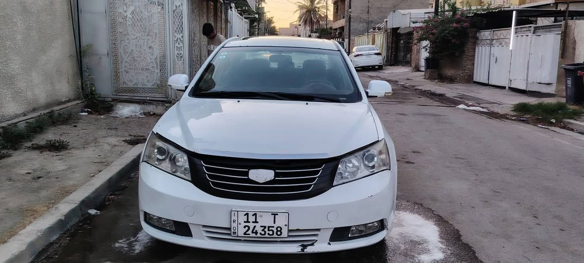 جيلي ام كراند c7 محرك ١٨٠٠ السعر ٥٨ 
تبريد شغال 
الكهربيات شغاله
فتحت سقف شغاله 
شاشه تدعم الكار بلي 
السياره كلش نضيفه 
الاستفسار الاتصال ع هذا الرقم ***********
