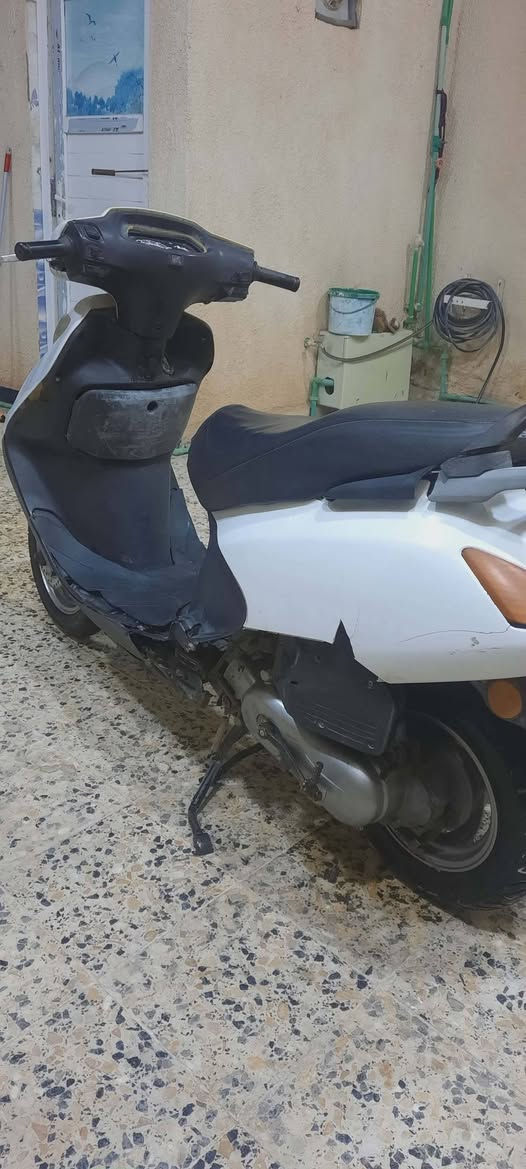 السلام عليكم 
سبيسي ماليزي للبيع (٢٠٠ الف) شغاله مكينه مفتوحه جيده جدا ناعمه كلش عوزها ترتيب تايرات جدد عوزها باتري تشتغل هندر بيها مجال قليل للشراي 
كوت حي الحكيم للإستفسار 
***********
