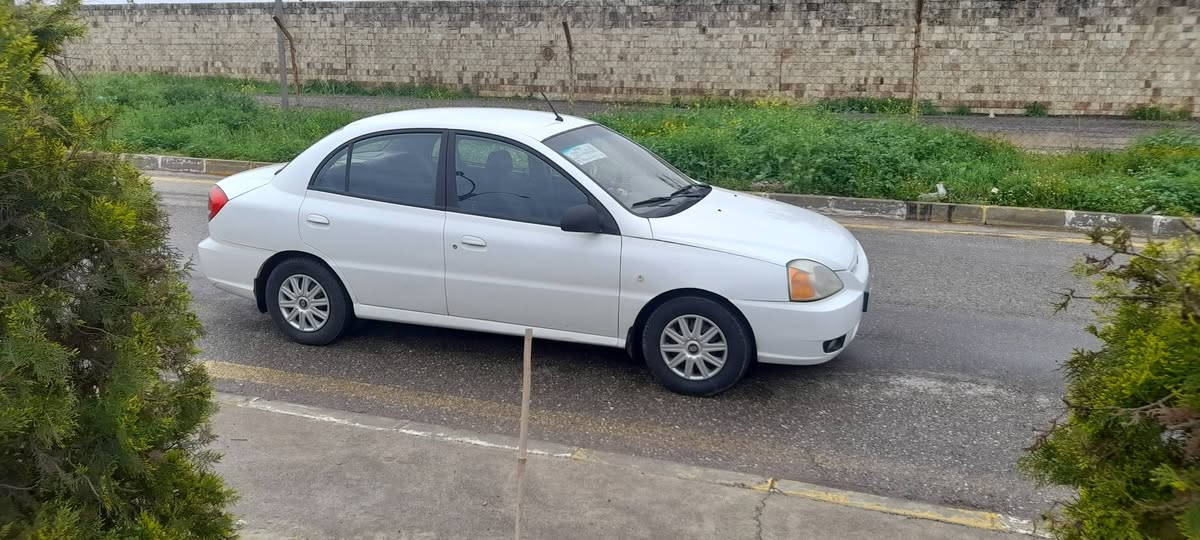 كيه ريو موديل ٢٠٠٧ محرك ١٦كير عادي مامفتوح شرط بدون ظرر بدون دواخل شرط صبغ جمالية فقط رقم اربيل سنويه هزاه جديده بسمي كبون بنزين ماستر طخم جديد تايرات جديد ليتات ليت شاشه كامره قفل مركزي ريموند اسويج جام كهربائي تبريد تدفيه شقل سعر ٦٠ مكان السياره موصل حي فلسطين خابر *********** ***********
