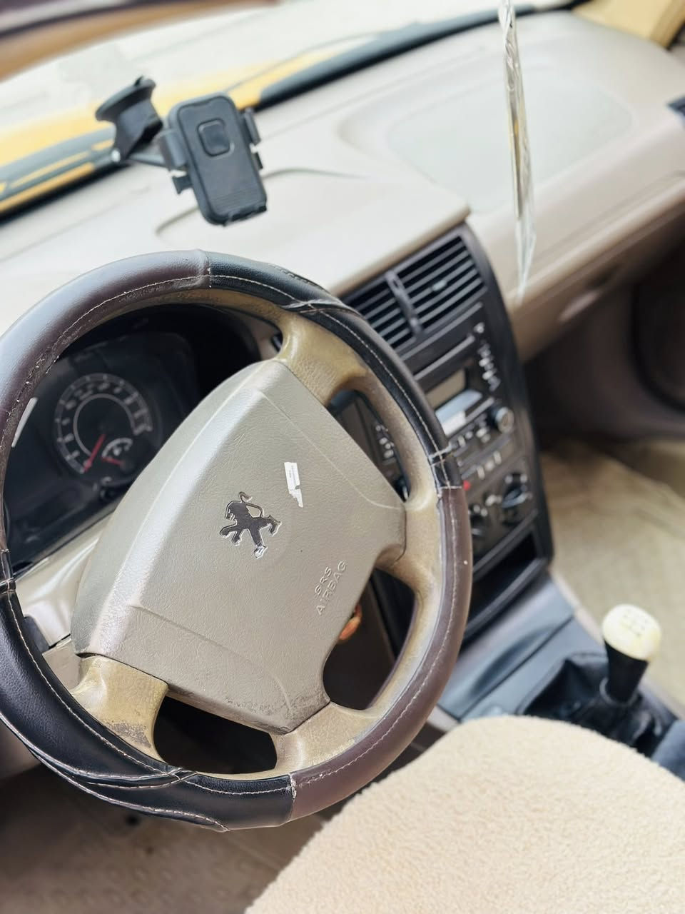 بيجو 405 موديل2018 كير محرك تبريد شرط تبديل باب فقط مصفره هيه غرامه مثنى مالك سماوه مداور ثاني يوم 
مكتب اوروك لسيارات سماوه فلكه خناق ***********
