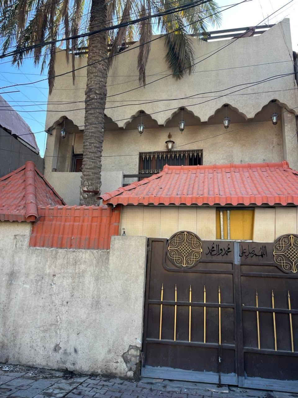 بيت للايجار تجاري فقط مساحة 150 الحرية شارع المشجر مقابيل حلويات الحمداني يصلح ان يكون مجمع طبي او روضة او محلات
للاستفسار الاتصال على الرقم 
‭0772 940 0676
