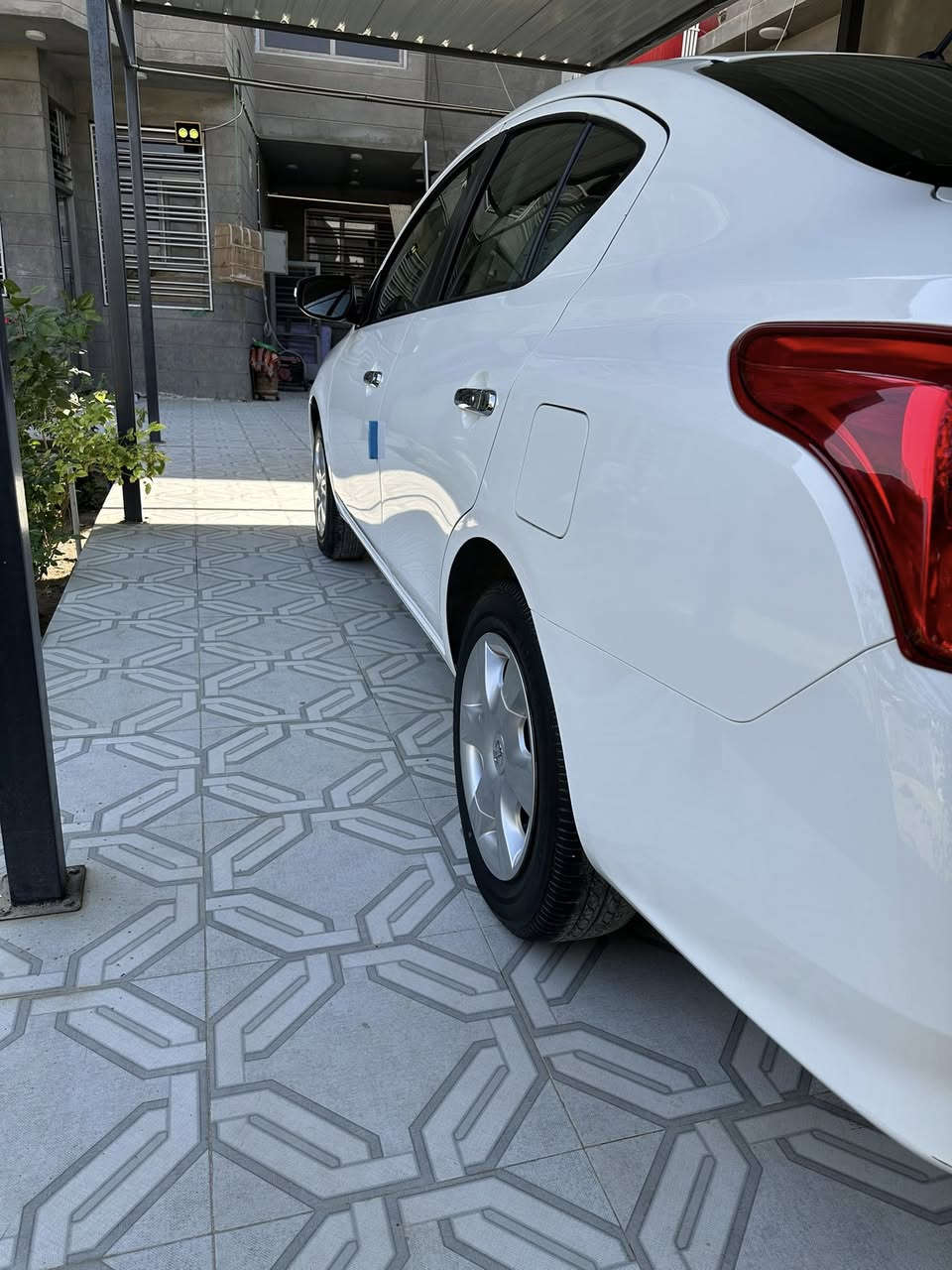 سني مصري ٢٥
كفاله عامه. ماشيه ٢٨. ع ايدي وبأسمي السياره

فول مواصفات 

جديده وحلوه واستخدام بسيط

سعرهه ١٢٦ وبيهه مجال بسيط 

مكاني بابل.  مركز الحله

***********
