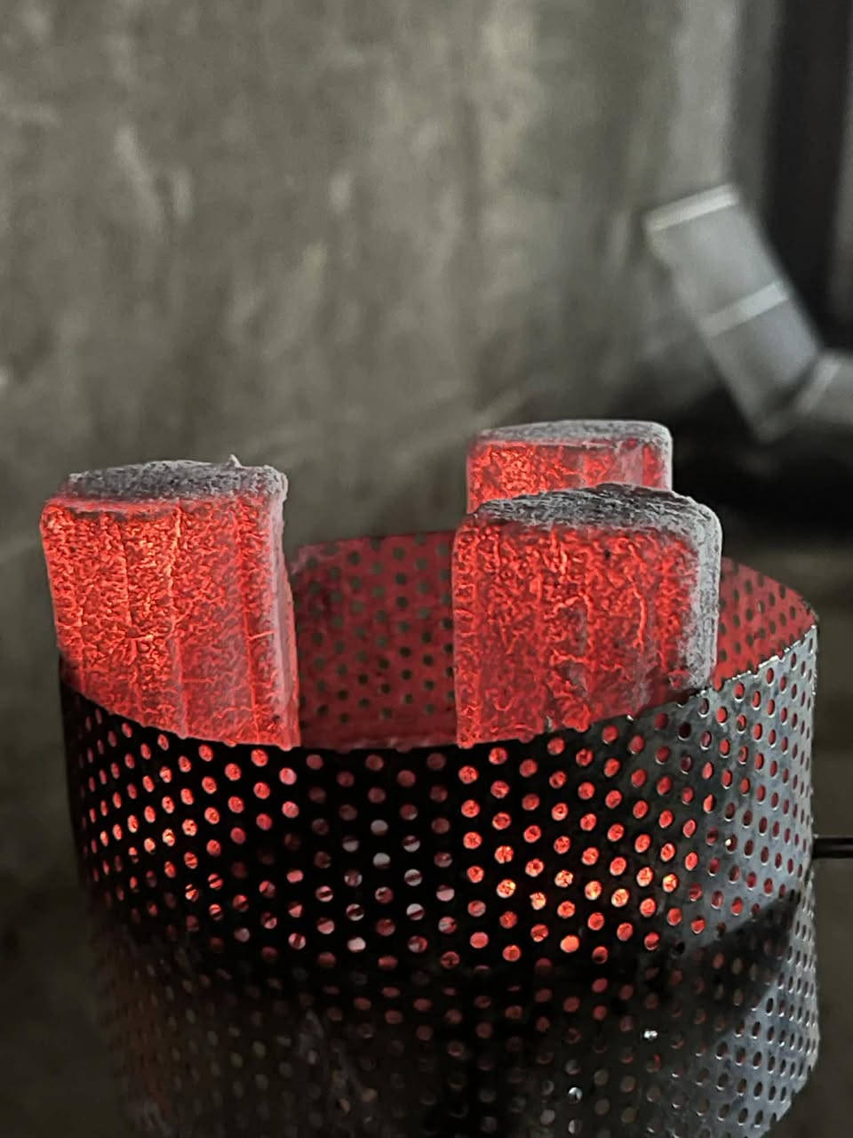 فحمة اندنوسي على الفحص 👍👍
لا ريحة ولا طعم 🥥🥥
رماد قليل اشتعال طويل 🔥🔥
الاسعار يمنه تختلف 💪💪💪💪
اتصال ***********
