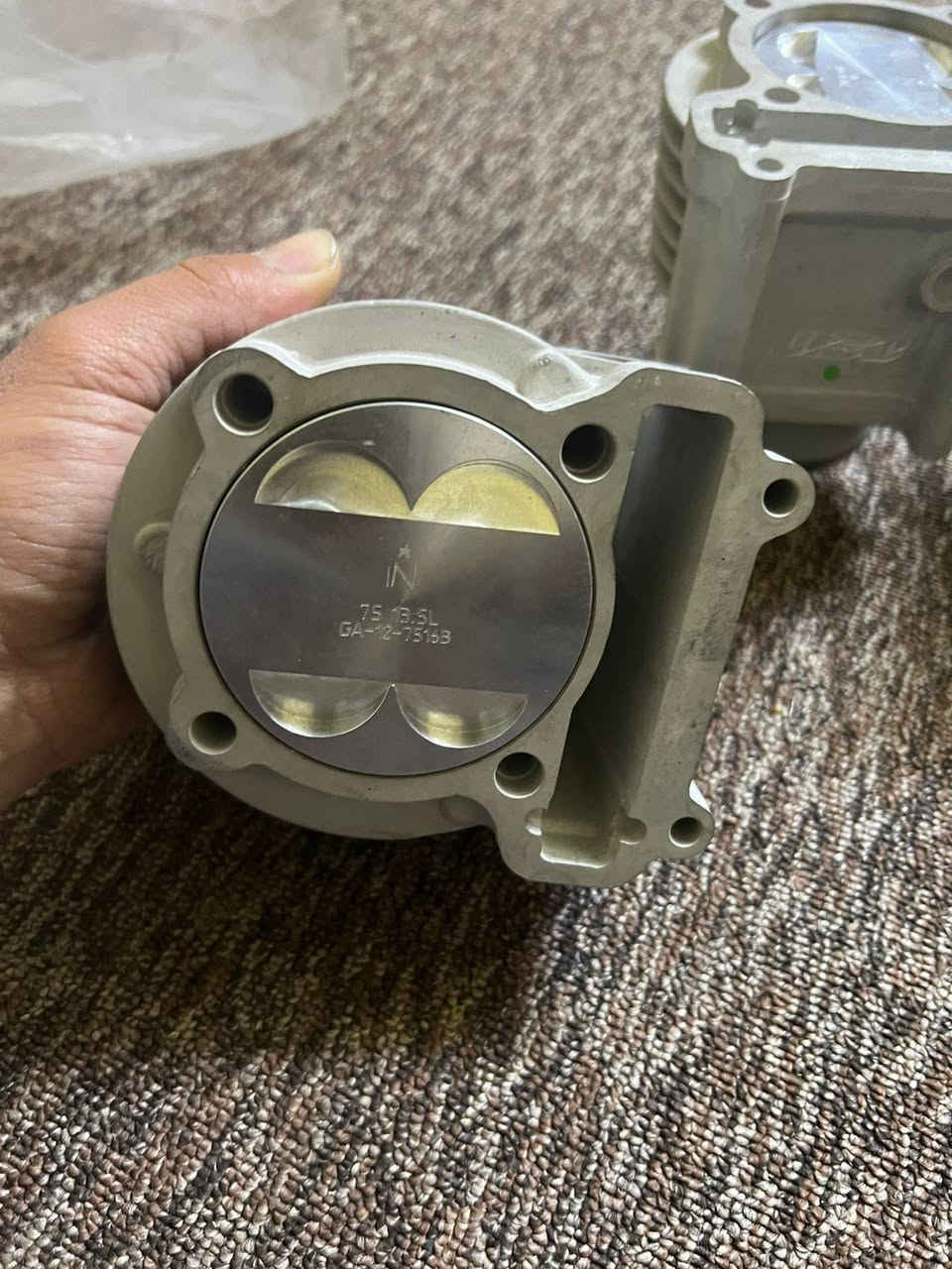 السلام عليكم حبايب
بوش JISO فقط ٣ قطع 
تفاصيل خاص او اتصال 
***********
