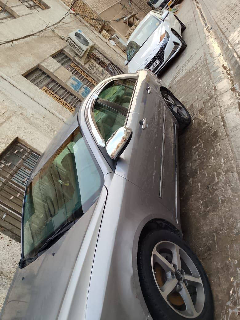 السلام عليكم
عندي سوناتا 2007 وارد امريكي 
حادثها جاملغ 
المحرك 3300
بيها ثلاث قطع صبغ 
بيها منظومه غاز 
السنويه جديده 2025
الرقم دولي 
بيع أو مراوس 
السياره بأسمي التحويل مُباشر
العنوان بغداد الشعله 
للإستفسار أكثر أما على الخاص او على الرقم التالي:
***********
