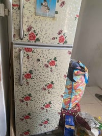 ثلاجه البيع نضيفه تجميد فول سعره130 هاذ رقمي07778538856