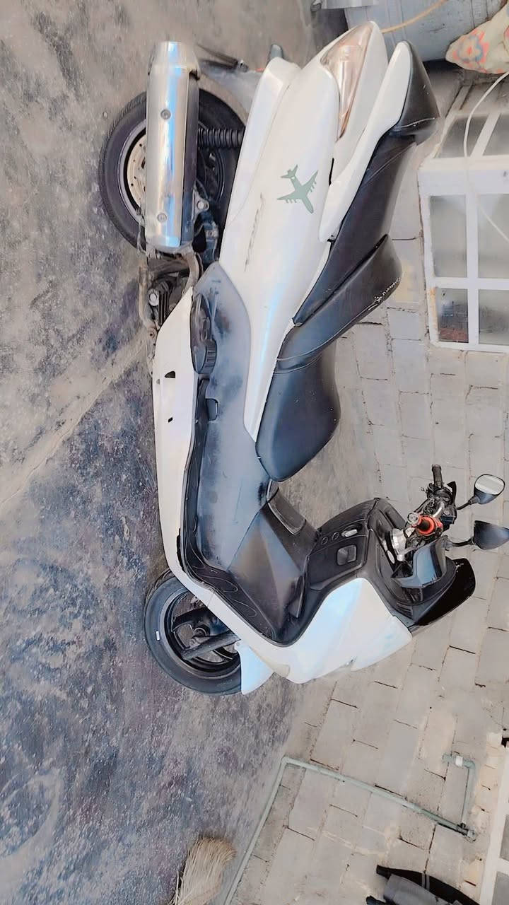 سلامه عليكم دراجه فورزه للبيع  صفر ثمانيه دراجه فول محرك يشك الكاع مكان الا نبارك كرمه السعر ٨٠٠وبيها مجال ***********
