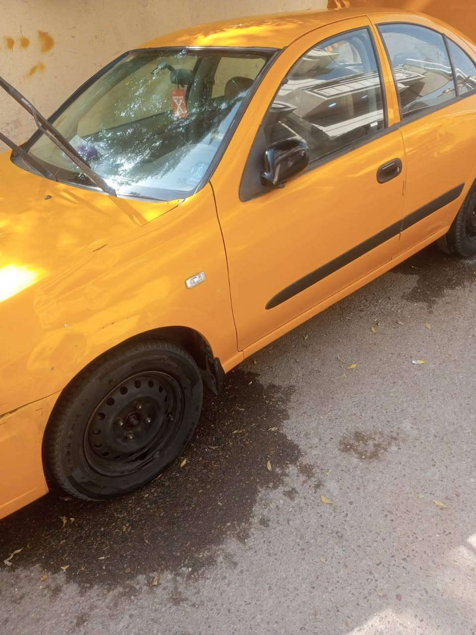 السلام عليكم نيسان سني بسمي مصفره نقابه بيها جاملغ وبنيد السعر ٧٥ وبيها مجال
***********
