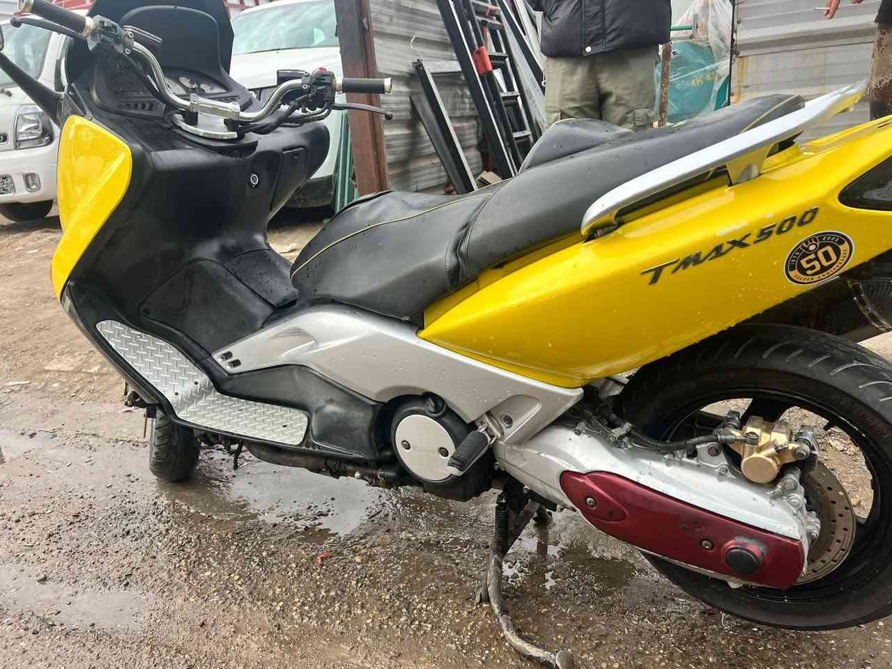 . سلام عليكم دراجه تي ماكس ٢٠٠٧ كابريتر مكينه مكفولة صالصنه رياضي ستيرن رياضي  حلوة وجاهزة السعر ١٥ وبيها مجال وترهم امروس حسب القناعه مكاني بغداد البلديات. بيع سريع بس شراي يخابر***********
